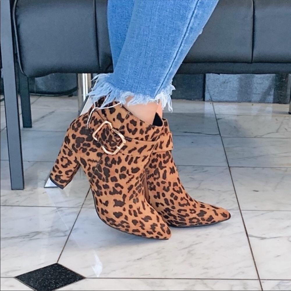 Pointed toe leopard booties
